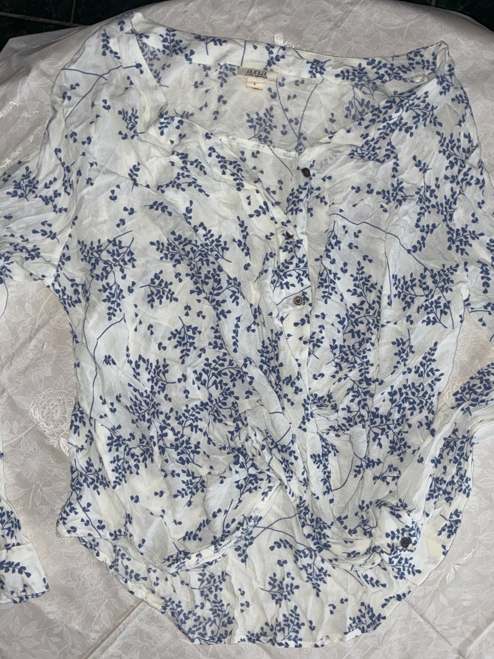 ✨a.n.a White & Blue Floral Long Sleeve Faux Wrap Front Blouse Size L